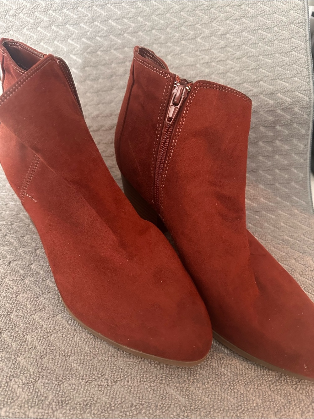 Dexflex comfort Rust Suede Side-Zip Ankle Booties